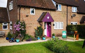 Avebury Life